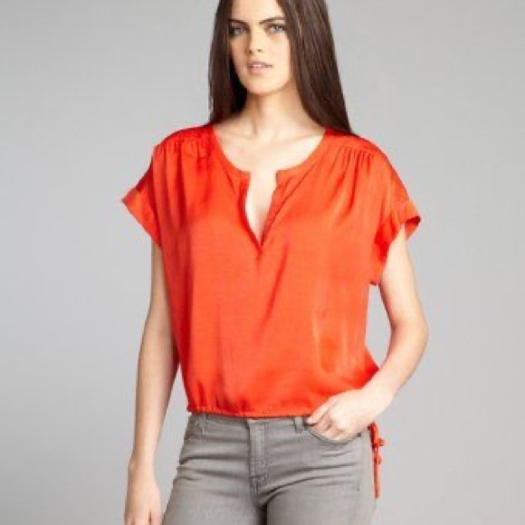 BCBG Poppy V-neck Top - Picture 3 of 7